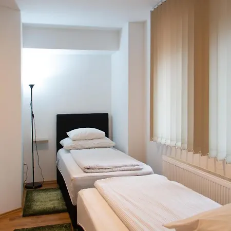 Poroszlay Apartman Debrecen Exterior photo